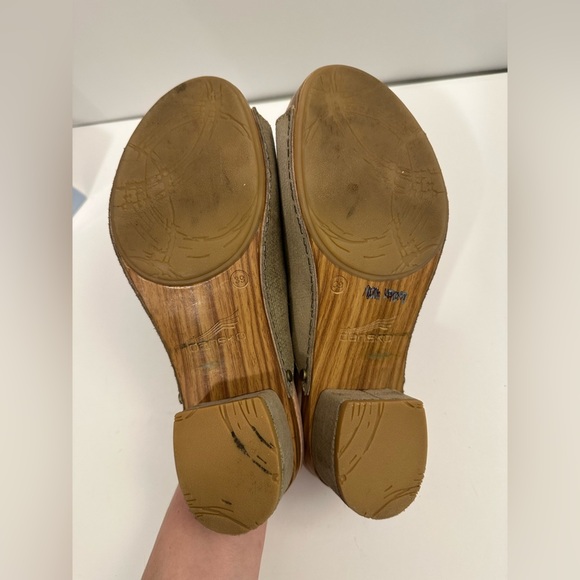 Dansko Maci Textured Leather Sandals Taupe Size 39 - Picture 10 of 12